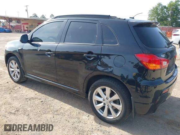 ✅ 2012 Mitsubishi Outlander SE • VIN: JA4AR4AU7CZ001370 • Lot: 42769132. Wystawiony na IAAI z przebiegiem 212 534 mil. Bezpłatny archiwum sprzedaży aukcyjnych z USA i szczegółowy raport historii pojazdu na DreamBid. Zdjęcie 3.