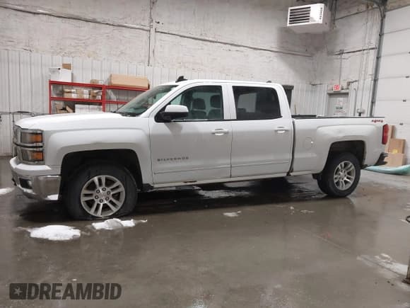 ✅ 2015 Chevrolet Silverado 1500 LT • VIN: 1GCUKREC7FF199931 • Lot: 41152588. Listed on IAAI with 171,354 mi. Free auction sales archive from the USA and detailed vehicle history report at DreamBid. Image 14.