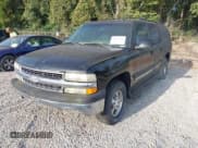 ✅ 2003 Chevrolet Suburban LT • VIN: 1GNEC16Z13J216552 • Lot: 40193670. Listed on IAAI with 235,840 mi. Free auction sales archive from the USA and detailed vehicle history report at DreamBid. Image 2.