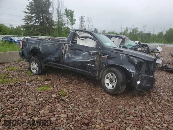 ✅ 2022 Ram 2500 Tradesman • VIN: 3C6MR5AJ6NG227473 • Lot: 58779115. Wystawiony na Copart z przebiegiem Nie podano. Bezpłatny archiwum sprzedaży aukcyjnych z USA i szczegółowy raport historii pojazdu na DreamBid. Zdjęcie 4.