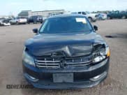 ✅ 2015 Volkswagen Passat SE • VIN: 1VWBV7A34FC037701 • Лот: 43715688. Опубликован ранее на IAAI с пробегом 180 467 миль. Бесплатный доступ к архиву аукционных продаж из США и подробный отчёт об истории автомобиля на DreamBid. Изображение 6.