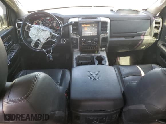 ✅ 2017 Ram 2500 Laramie • VIN: 3C6UR5KL9HG519882 • Лот: 76080924. Опубликован ранее на Copart с пробегом 399 934 миль. Бесплатный доступ к архиву аукционных продаж из США и подробный отчёт об истории автомобиля на DreamBid. Изображение 8.