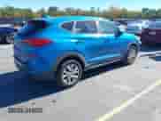 2019 Hyundai Tucson SE z VIN KM8J23A46KU004000, wystawiony jako IAAI lot #43616159 z przebiegiem 130 687 mil mil oraz . Historia ofert i sprzedaży dostępna na DreamBid. Obrazek 4.