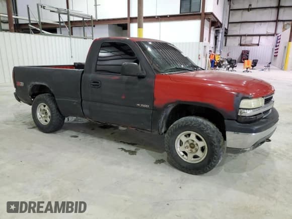 ✅ 2000 Chevrolet Silverado 1500 • VIN: 1GCEK14W0YZ202333 • Lot: 79273364. Listed on Copart with 225,242 mi. Free auction sales archive from the USA and detailed vehicle history report at DreamBid. Image 4.