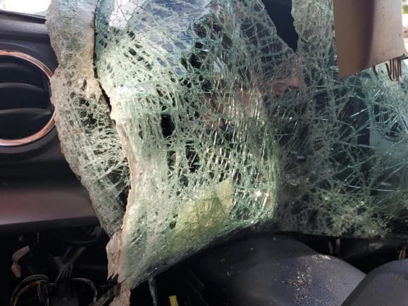 ✅ 2019 Toyota Tundra SR5 • VIN: 5TFEY5F19KX250164 • Lot: 70466055. Listed on Copart with Not provided. Free auction sales archive from the USA and detailed vehicle history report at DreamBid. Image 9.