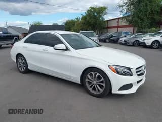 ✅ 2015 Mercedes-Benz C 300 • VIN: 55SWF4JBXFU069223 • Lot: 43356808. Wystawiony na IAAI z przebiegiem 148 861 mil. Bezpłatny archiwum sprzedaży aukcyjnych z USA i szczegółowy raport historii pojazdu na DreamBid. Zdjęcie 1.
