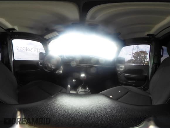 ✅ 2019 Jeep Wrangler Unlimited Sport S • VIN: 1C4HJXDG4KW509864 • Лот: 42301275. Опубликован ранее на IAAI с пробегом 70 706 миль. Бесплатный доступ к архиву аукционных продаж из США и подробный отчёт об истории автомобиля на DreamBid. Изображение 19.