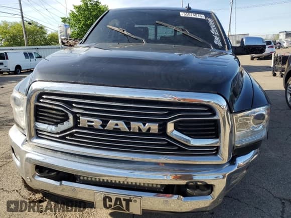 ✅ 2018 Ram 2500 Limited • VIN: 3C6UR5GLXJG105671 • Lot: 55074015. Listed on Copart with 78,275 mi. Free auction sales archive from the USA and detailed vehicle history report at DreamBid. Image 5.