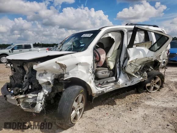 ✅ 2010 Honda Pilot EX • VIN: 5FNYF3H4XAB019622 • Лот: 82070795. Опубликован ранее на Copart с пробегом Не указан. Бесплатный доступ к архиву аукционных продаж из США и подробный отчёт об истории автомобиля на DreamBid. Изображение 1.