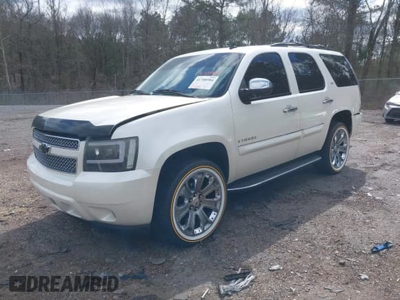 ✅ 2008 Chevrolet Tahoe LTZ • VIN: 1GNFC13J38R200719 • Лот: 41708984. Опубликован ранее на IAAI с пробегом 305 001 миль. Бесплатный доступ к архиву аукционных продаж из США и подробный отчёт об истории автомобиля на DreamBid. Изображение 2.