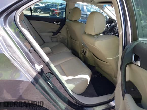 ✅ 2012 Acura TSX • VIN: JH4CU2F49CC022555 • Лот: 43410667. Опубликован ранее на IAAI с пробегом 212 381 миль. Бесплатный доступ к архиву аукционных продаж из США и подробный отчёт об истории автомобиля на DreamBid. Изображение 8.