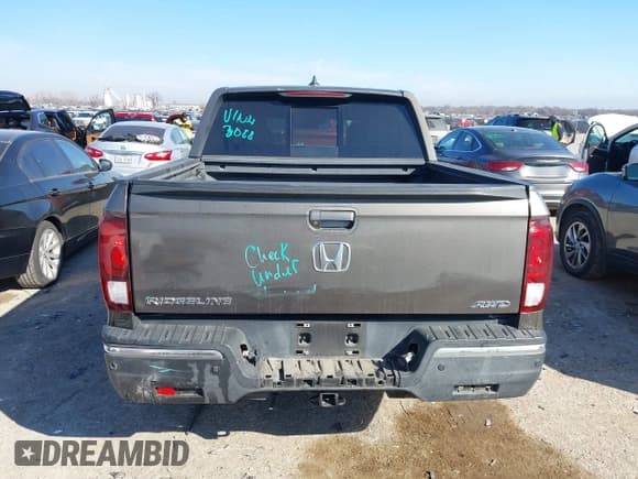 ✅ 2020 Honda Ridgeline RTL-E • VIN: 5FPYK3F72LB011694 • Лот: 41628184. Опубликован ранее на IAAI с пробегом 76 011 миль. Бесплатный доступ к архиву аукционных продаж из США и подробный отчёт об истории автомобиля на DreamBid. Изображение 16.