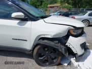 ✅ 2021 Jeep Compass Latitude • VIN: 3C4NJDBB7MT586620 • Lot: 42419068. Listed on IAAI with 61,094 mi. Free auction sales archive from the USA and detailed vehicle history report at DreamBid. Image 17.