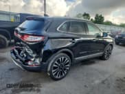 ✅ 2019 Lincoln MKC Reserve • VIN: 5LMTJ3DH0KUL16353 • Lot: 63643345. Wystawiony na Copart z przebiegiem 90 223 mil. Bezpłatny archiwum sprzedaży aukcyjnych z USA i szczegółowy raport historii pojazdu na DreamBid. Zdjęcie 3.
