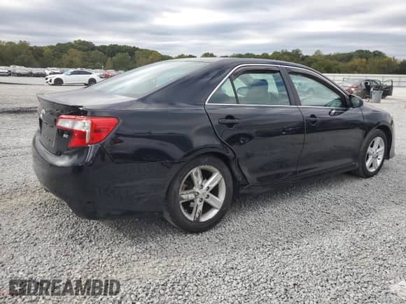 2012 Toyota Camry SE Sport Limited Edition z VIN 4T1BF1FK8CU159377, wystawiony jako Copart lot #82376895 z przebiegiem 216 781 mil mil oraz Szkoda całkowita • Salvage title. Historia ofert i sprzedaży dostępna na DreamBid. Obrazek 3.