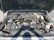 ✅ 2018 Jeep Wrangler Unlimited Sahara • VIN: 1C4HJXEG4JW175414 • Лот: 61767045. Опубликован ранее на Copart с пробегом 108 902 миль. Бесплатный доступ к архиву аукционных продаж из США и подробный отчёт об истории автомобиля на DreamBid. Изображение 12.