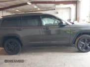 ✅ 2024 Jeep Grand Cherokee Limited • VIN: 1C4RJKBG3R8562077 • Lot: 42308834. Listed on IAAI with 21,134 mi. Free auction sales archive from the USA and detailed vehicle history report at DreamBid. Image 13.