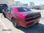 ✅ 2020 Dodge Challenger SRT Hellcat Widebody • VIN: 2C3CDZC98LH117507 • Lot: 42474496. Wystawiony na IAAI z przebiegiem 27 566 mil. Bezpłatny archiwum sprzedaży aukcyjnych z USA i szczegółowy raport historii pojazdu na DreamBid. Zdjęcie 3.