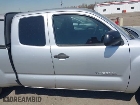 ✅ 2013 Toyota Tacoma • VIN: 5TFTX4CN5DX031393 • Lot: 41912073. Listed on IAAI with 103,343 mi. Free auction sales archive from the USA and detailed vehicle history report at DreamBid. Image 13.