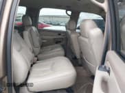 ✅ 2003 GMC Yukon XL SLT • VIN: 1GKEC16Z23J232918 • Lot: 42393646. Wystawiony na IAAI z przebiegiem Nie podano. Bezpłatny archiwum sprzedaży aukcyjnych z USA i szczegółowy raport historii pojazdu na DreamBid. Zdjęcie 8.