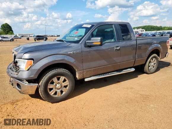 ✅ 2012 Ford F-150 XL • VIN: 1FTFX1CF6CFB72210 • Lot: 69100505. Listed on Copart with 243,819 mi. Free auction sales archive from the USA and detailed vehicle history report at DreamBid. Image 1.