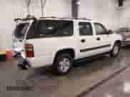 2005 Chevrolet Suburban LS z VIN 1GNFK16Z45J176719, wystawiony jako IAAI lot #42325067 z przebiegiem 199 884 mil mil oraz . Historia ofert i sprzedaży dostępna na DreamBid. Obrazek 4.