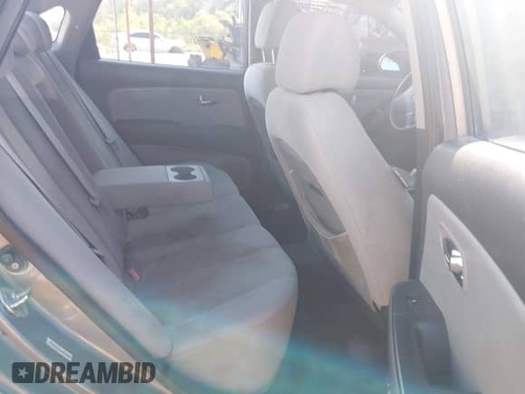 2010 Hyundai Elantra GLS z VIN KMHDU4AD2AU909460, wystawiony jako IAAI lot #43345937 z przebiegiem Nie podano mil oraz . Historia ofert i sprzedaży dostępna na DreamBid. Obrazek 8.