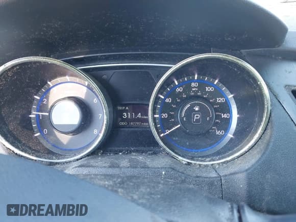 ✅ 2011 Hyundai Sonata Limited • VIN: 5NPEC4AC5BH216736 • Lot: 43529034. Listed on IAAI with 187,797 mi. Free auction sales archive from the USA and detailed vehicle history report at DreamBid. Image 7.