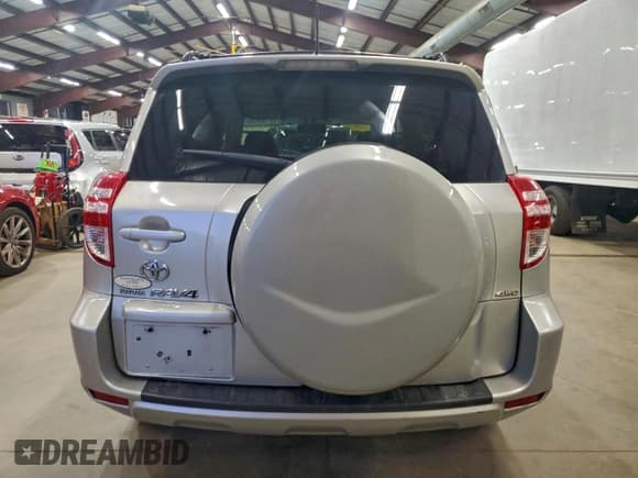 ✅ 2010 Toyota RAV4 • VIN: JTMBF4DV8A5020781 • Лот: 94160655. Опубликован ранее на Copart с пробегом 198 988 миль. Бесплатный доступ к архиву аукционных продаж из США и подробный отчёт об истории автомобиля на DreamBid. Изображение 6.