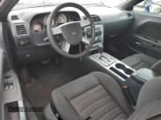 ✅ 2010 Dodge Challenger SE • VIN: 2B3CJ4DV5AH120267 • Lot: 81312154. Wystawiony na Copart z przebiegiem 162 245 mil. Bezpłatny archiwum sprzedaży aukcyjnych z USA i szczegółowy raport historii pojazdu na DreamBid. Zdjęcie 8.