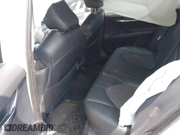 2022 Toyota Camry SE z VIN 4T1G11AK0NU054329, wystawiony jako IAAI lot #42342363 z przebiegiem 105 909 mil mil oraz . Historia ofert i sprzedaży dostępna na DreamBid. Obrazek 8.