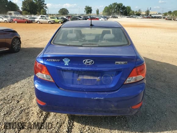 ✅ 2014 Hyundai Accent GLS • VIN: KMHCT4AE9EU669773 • Лот: 70598744. Опубликован ранее на Copart с пробегом 171 323 миль. Бесплатный доступ к архиву аукционных продаж из США и подробный отчёт об истории автомобиля на DreamBid. Изображение 6.