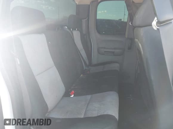 ✅ 2009 Chevrolet Silverado 1500 1LT • VIN: 1GCEC19J89E135192 • Lot: 43629398. Listed on IAAI with 245,513 mi. Free auction sales archive from the USA and detailed vehicle history report at DreamBid. Image 8.