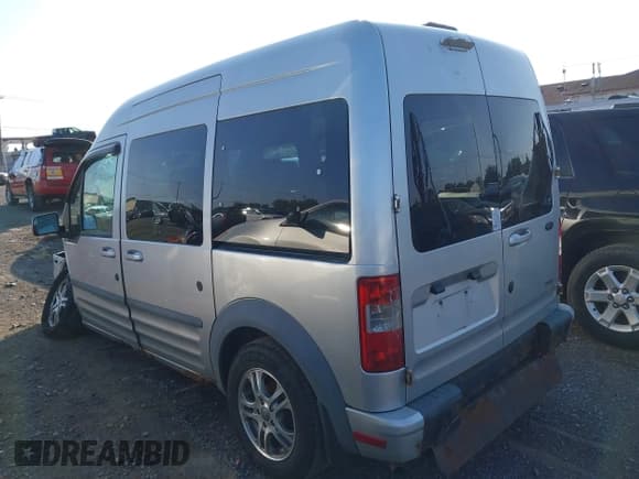 ✅ 2011 Ford Transit Connect XLT Premium • VIN: NM0KS9CN9BT046729 • Lot: 42910675. Listed on IAAI with 104,440 mi. Free auction sales archive from the USA and detailed vehicle history report at DreamBid. Image 3.