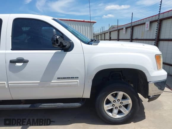 ✅ 2012 GMC Sierra 1500 SLE • VIN: 3GTP1VE03CG167731 • Lot: 42786662. Wystawiony na IAAI z przebiegiem 393 973 mil. Bezpłatny archiwum sprzedaży aukcyjnych z USA i szczegółowy raport historii pojazdu na DreamBid. Zdjęcie 19.