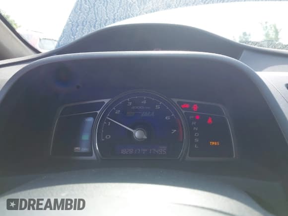 ✅ 2010 Honda Civic • VIN: JHMFA3F20AS001588 • Lot: 42706137. Listed on IAAI with 182,817 mi. Free auction sales archive from the USA and detailed vehicle history report at DreamBid. Image 7.