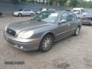 ✅ 2002 Hyundai Sonata GLS • VIN: KMHWF35HX2A675243 • Lot: 42914824. Listed on IAAI with 236,255 mi. Free auction sales archive from the USA and detailed vehicle history report at DreamBid. Image 2.