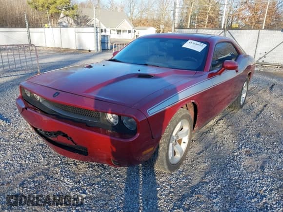 ✅ 2010 Dodge Challenger SE • VIN: 2B3CJ4DVXAH189925 • Lot: 41388025. Wystawiony na IAAI z przebiegiem 156 211 mil. Bezpłatny archiwum sprzedaży aukcyjnych z USA i szczegółowy raport historii pojazdu na DreamBid. Zdjęcie 6.