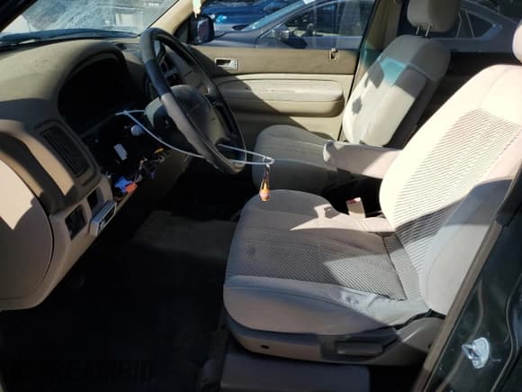 ✅ 1998 Mazda MPV • VIN: JM3LV5220W0847207 • Lot: 82082354. Wystawiony na Copart z przebiegiem 212 943 mil. Bezpłatny archiwum sprzedaży aukcyjnych z USA i szczegółowy raport historii pojazdu na DreamBid. Zdjęcie 7.