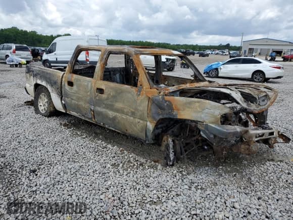 ✅ 2006 GMC Sierra 1500 SLE2 • VIN: 2GTEK13ZX61339264 • Lot: 55896245. Wystawiony na Copart z przebiegiem Nie podano. Bezpłatny archiwum sprzedaży aukcyjnych z USA i szczegółowy raport historii pojazdu na DreamBid. Zdjęcie 4.