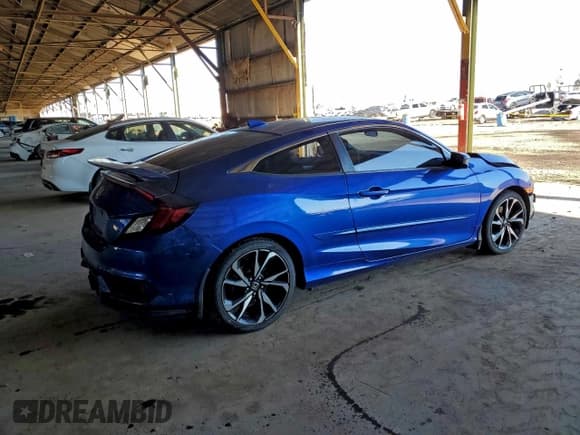 ✅ 2018 Honda Civic Si • VIN: 2HGFC3A52JH758269 • Лот: 95016555. Опубликован ранее на Copart с пробегом 103 914 миль. Бесплатный доступ к архиву аукционных продаж из США и подробный отчёт об истории автомобиля на DreamBid. Изображение 3.