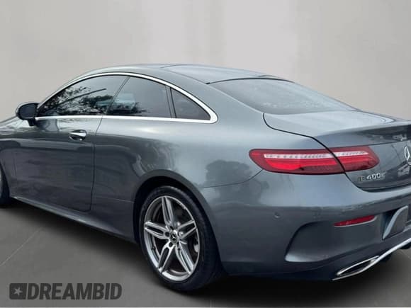 ✅ 2018 Mercedes-Benz E 400 • VIN: WDD1J6FBXJF010617 • Lot: 86901105. Listed on Copart with 111,650 mi. Free auction sales archive from the USA and detailed vehicle history report at DreamBid. Image 3.