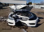✅ 2016 Mercedes-Benz E 350 Luxury • VIN: WDDHH8JB3GB295402 • Lot: 45471225. Wystawiony na Copart z przebiegiem 23 647 mil. Bezpłatny archiwum sprzedaży aukcyjnych z USA i szczegółowy raport historii pojazdu na DreamBid. Zdjęcie 5.