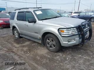 ✅ 2007 Ford Explorer XLT • VIN: 1FMEU73EX7UB85991 • Lot: 43294850. Wystawiony na IAAI z przebiegiem 244 234 mil. Bezpłatny archiwum sprzedaży aukcyjnych z USA i szczegółowy raport historii pojazdu na DreamBid. Zdjęcie 1.