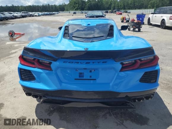 ✅ 2024 Chevrolet Corvette 2LT • VIN: 1G1YB2D42R5104553 • Lot: 56354745. Wystawiony na Copart z przebiegiem 4 738 mil. Bezpłatny archiwum sprzedaży aukcyjnych z USA i szczegółowy raport historii pojazdu na DreamBid. Zdjęcie 6.