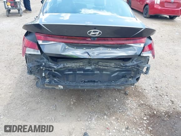 ✅ 2021 Hyundai Elantra SEL • VIN: 5NPLM4AG1MH009934 • Lot: 42912360. Listed on IAAI with Not provided. Free auction sales archive from the USA and detailed vehicle history report at DreamBid. Image 6.