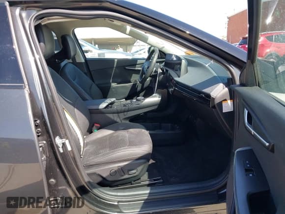 ✅ 2023 Kia EV6 Wind • VIN: KNDC34LAXP5097236 • Lot: 42003078. Listed on IAAI with 22,483 mi. Free auction sales archive from the USA and detailed vehicle history report at DreamBid. Image 5.