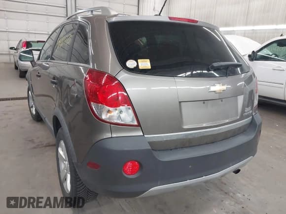 ✅ 2012 Chevrolet Captiva Sport LS • VIN: 3GNAL2EK2CS558082 • Lot: 42110772. Wystawiony na IAAI z przebiegiem 83 253 mil. Bezpłatny archiwum sprzedaży aukcyjnych z USA i szczegółowy raport historii pojazdu na DreamBid. Zdjęcie 3.