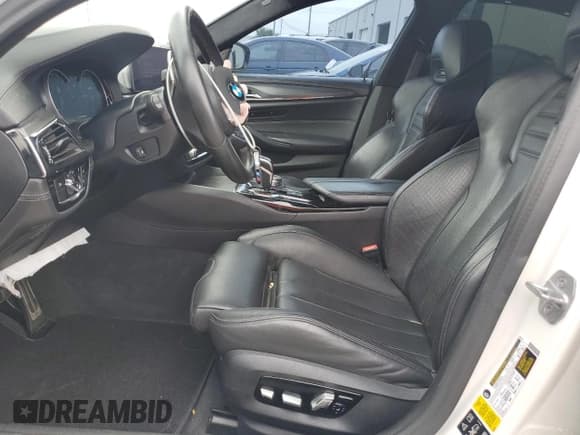 ✅ 2019 BMW M5 Competition • VIN: WBSJF0C55KB448583 • Лот: 66196625. Опубликован ранее на Copart с пробегом 49 242 миль. Бесплатный доступ к архиву аукционных продаж из США и подробный отчёт об истории автомобиля на DreamBid. Изображение 7.