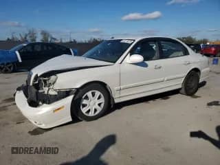 2003 Hyundai Sonata с VIN KMHWF25H33A907483, выставлен на аукционе Copart как лот 46174975 с пробегом 242 824 миль миль и Списание • Salvage title. История ставок и продаж доступна на DreamBid. Изображение 1.